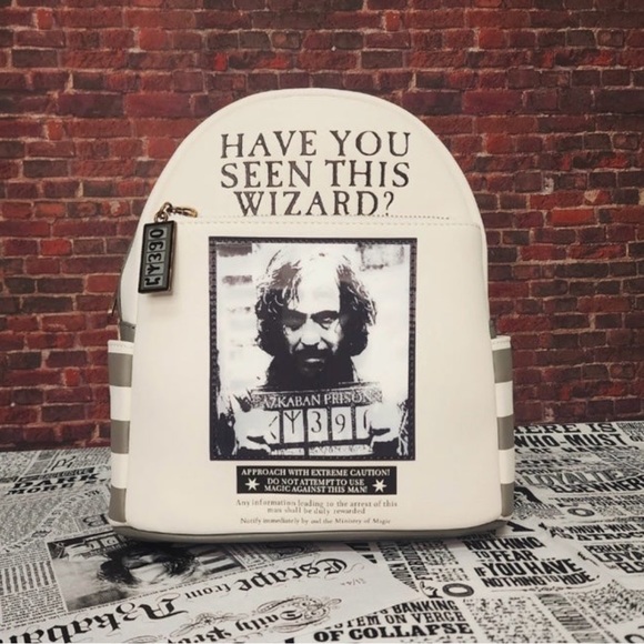 Exclusive Lougefly Harry Potter Sirius Black Wanted Poster Mini Backpack - Picture 1 of 14
